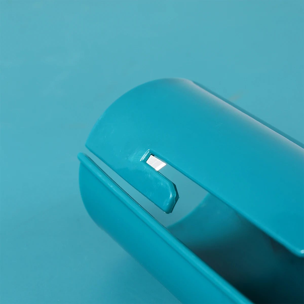 Mini Wrapping Paper Cutter